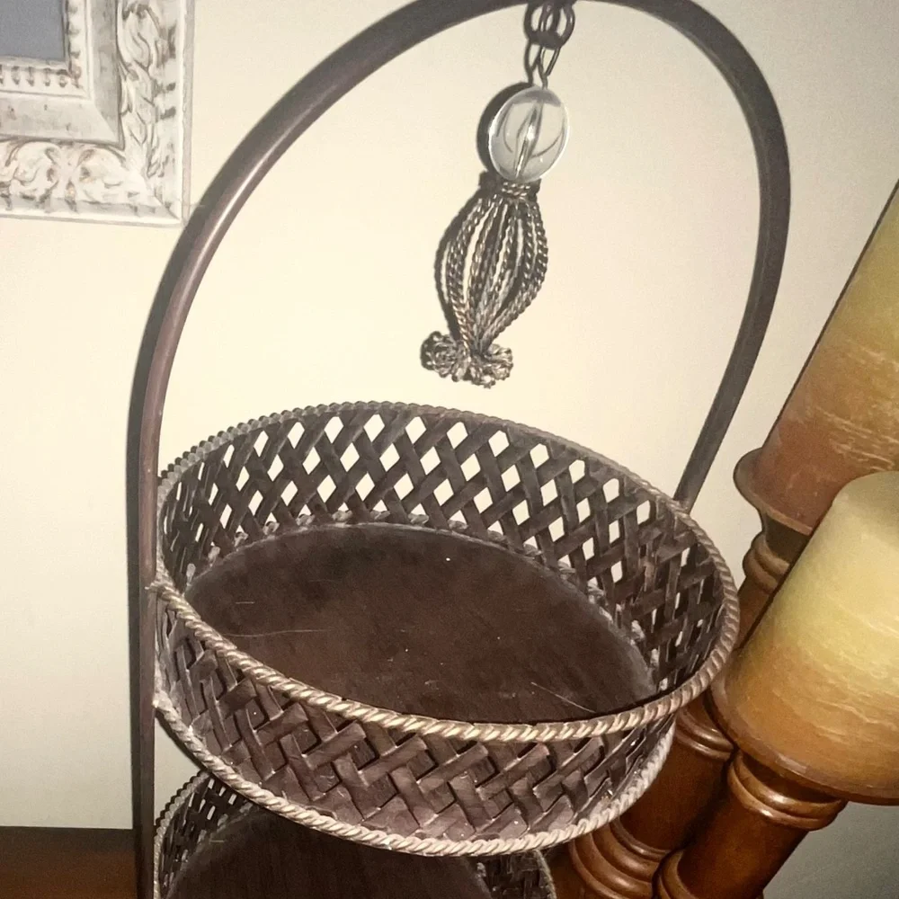 Two Tiered Metal Weave Basket Stand  NWOT - Picture 5 of 6